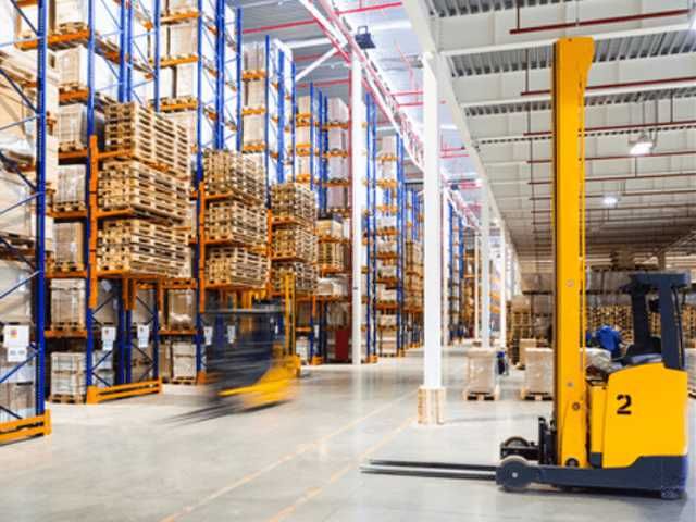 wynajem wózki widłowe od 1,5 t do 5 t, transport maszyn, operator