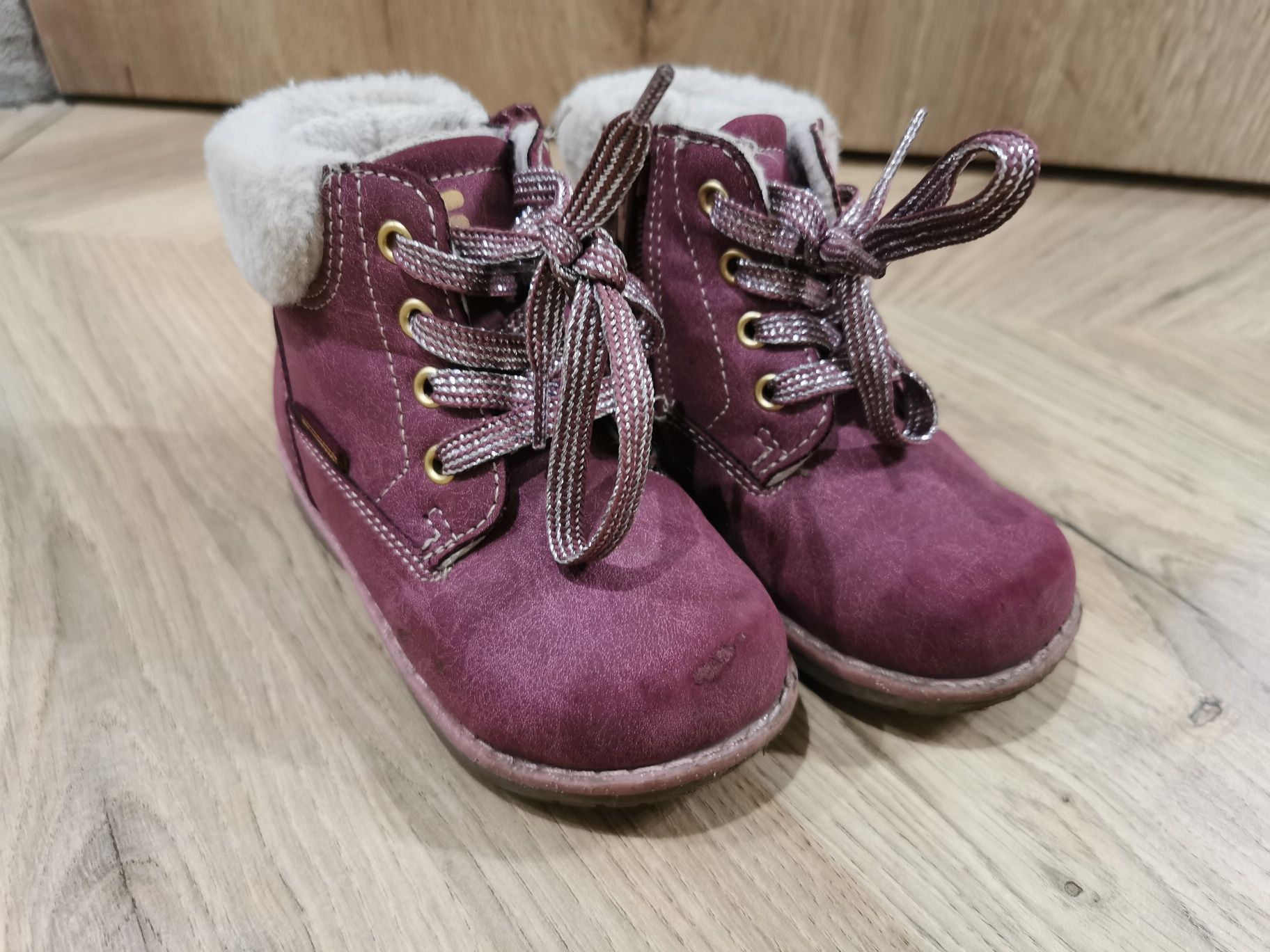 Zimowe buty dziewczęce fila 22