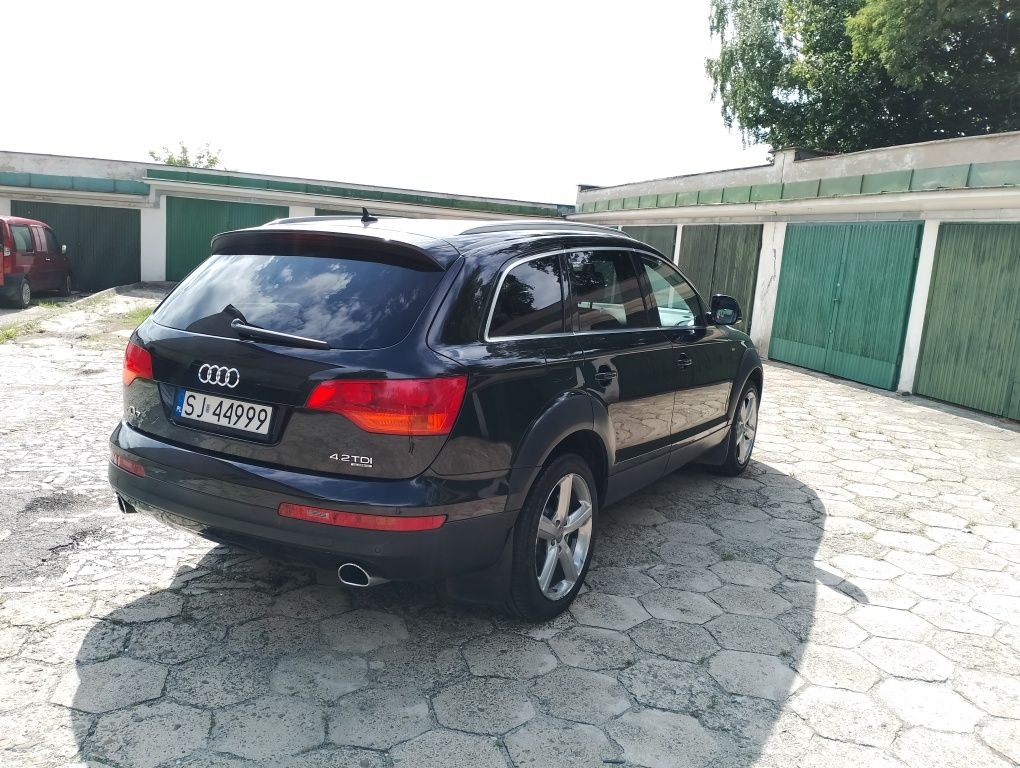 Sprzedam Audi Q7 2X S-Line 3.0 TDI Quattro 207 tys przebiegu