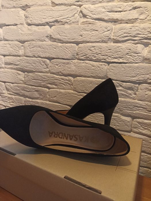 Туфлі човники замшеві Kasandra 36 чорні