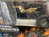 Auto Monster RC Wysokie Koła 1:18  Czarne Złote