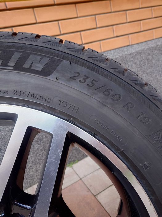 235 60 19 Michelin X-Ice Snow Зима комплект майже Нові