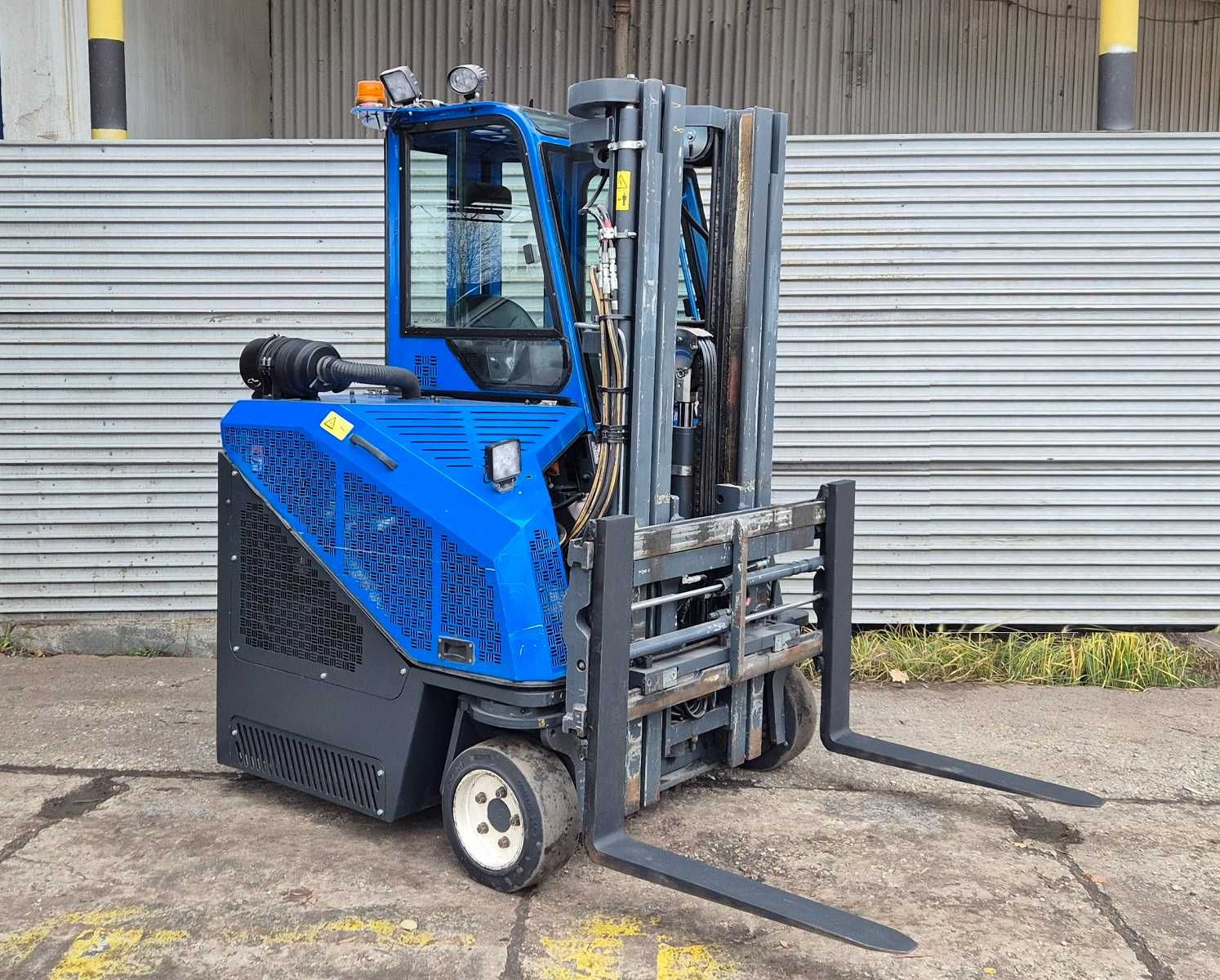 Combilift CB3000 • TRIPLEX • 11-2017 • wózek widłowy czterokierunkowy