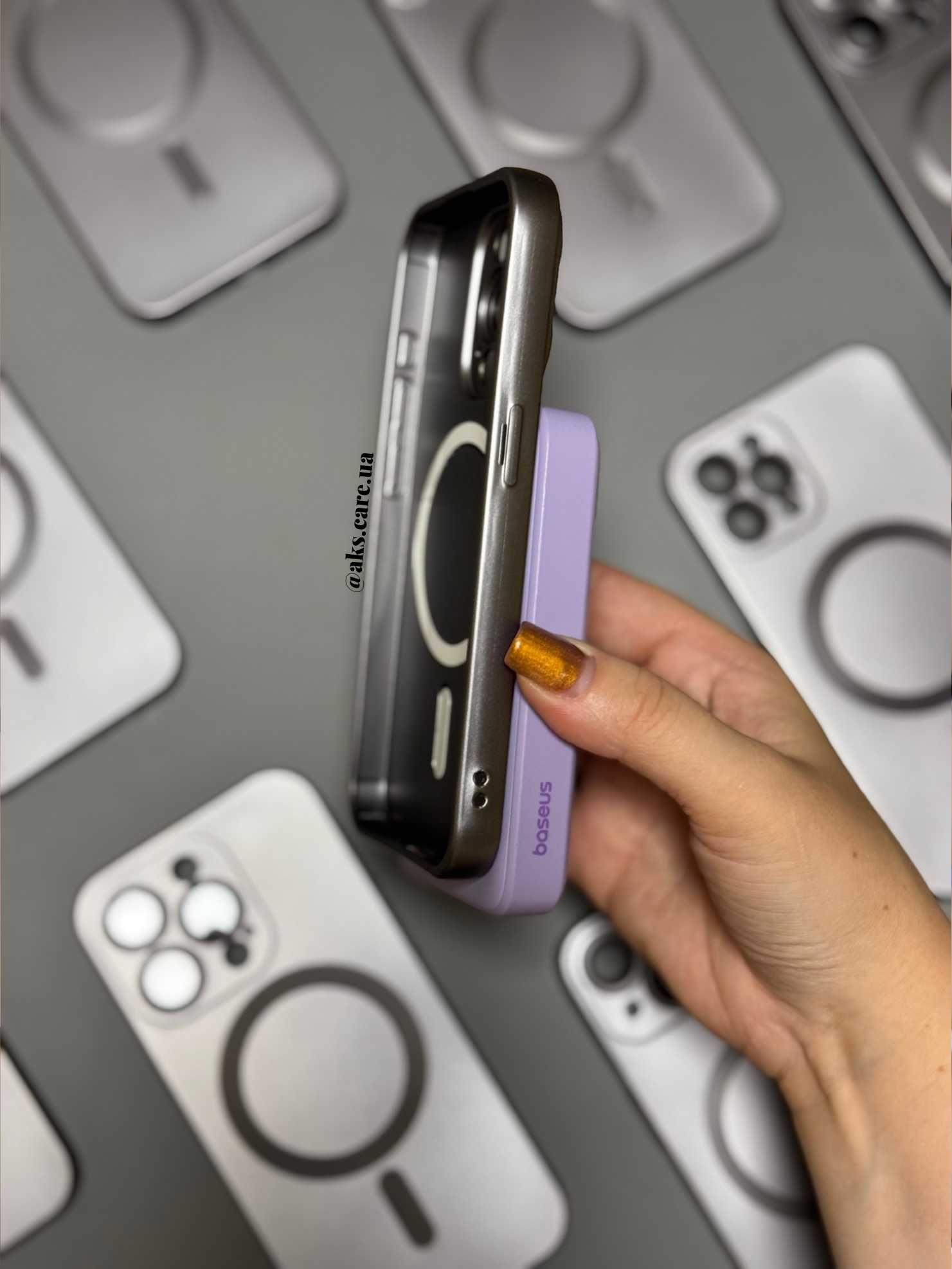 Блакитний силіконовий чохол MagSafe протиударний з лінзами iPhone