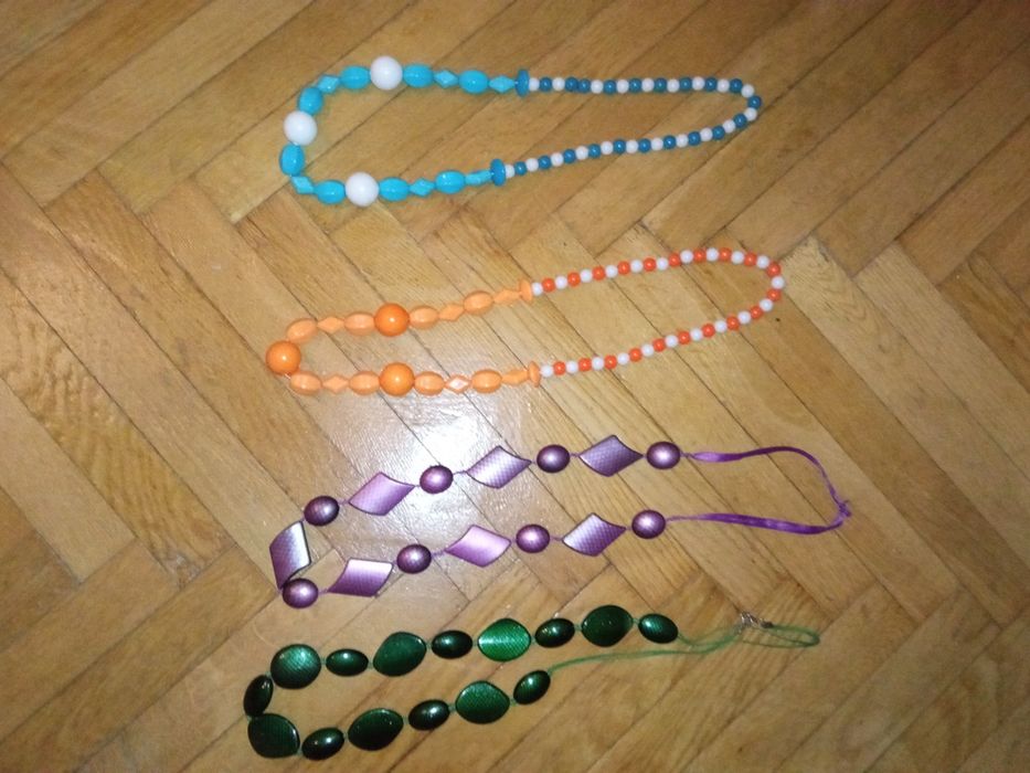 korale bez zapięcia