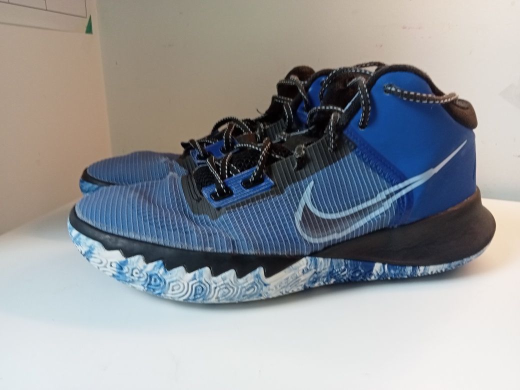 Tênis Basquete Nike Kyrie Flytrap 6