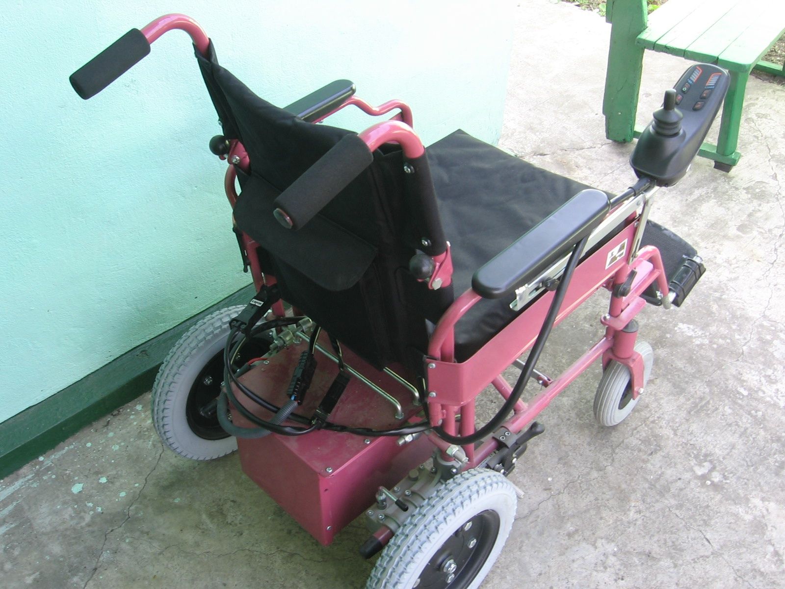 Кресло инвалидное с электроприводом