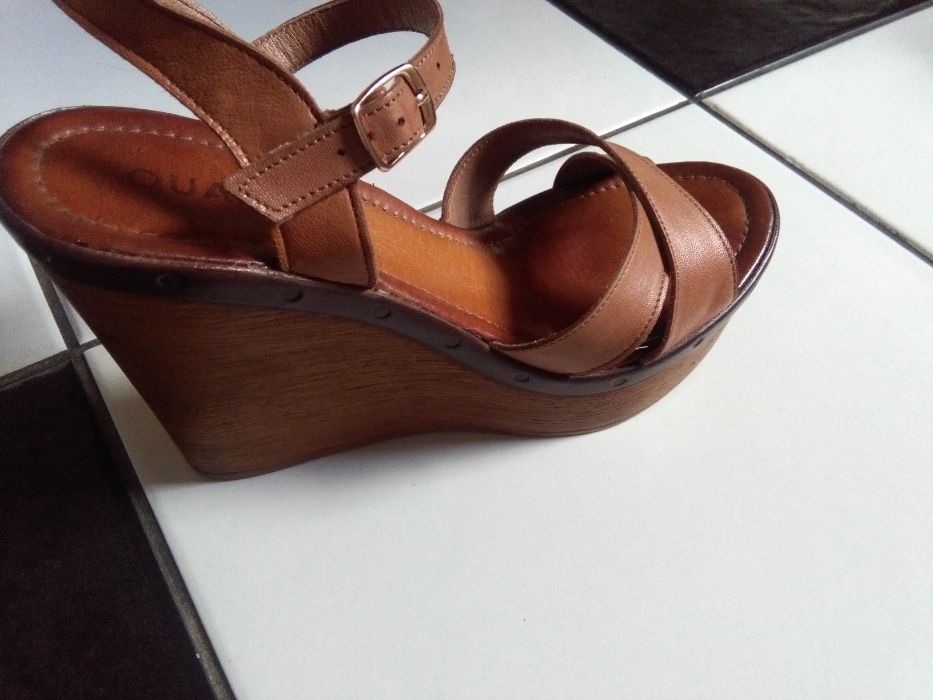 Śliczne sandałki mało używane