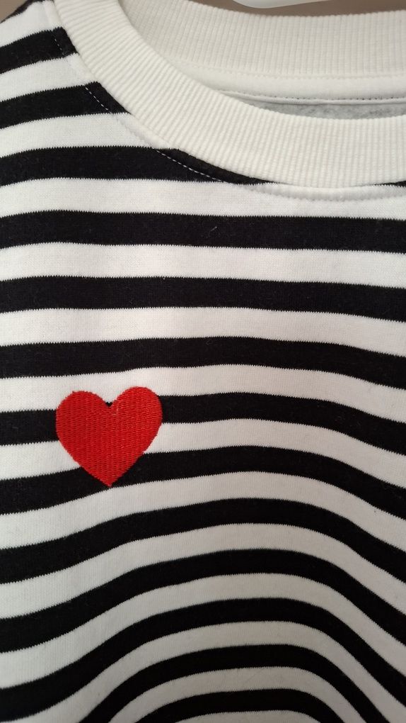 Bluza w paski z sercem