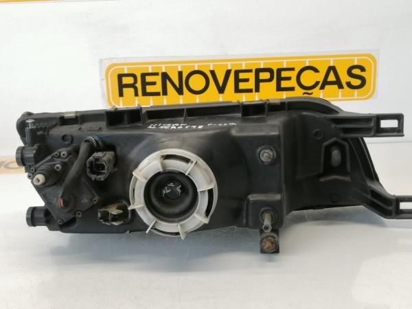 Ótica / farol esquerda NISSAN Almera I Sedan (N15)