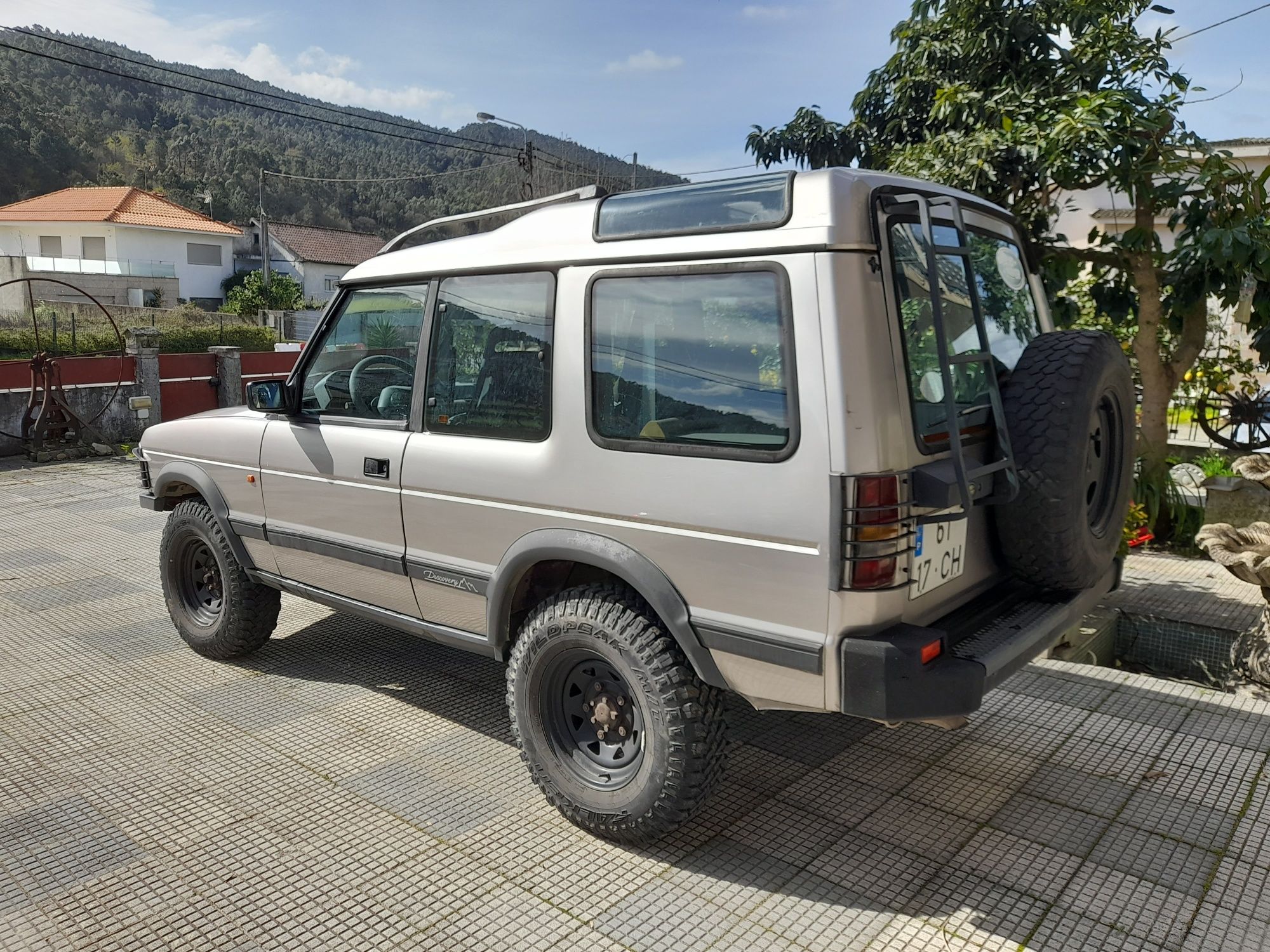 Vendo land rover discoveri 200