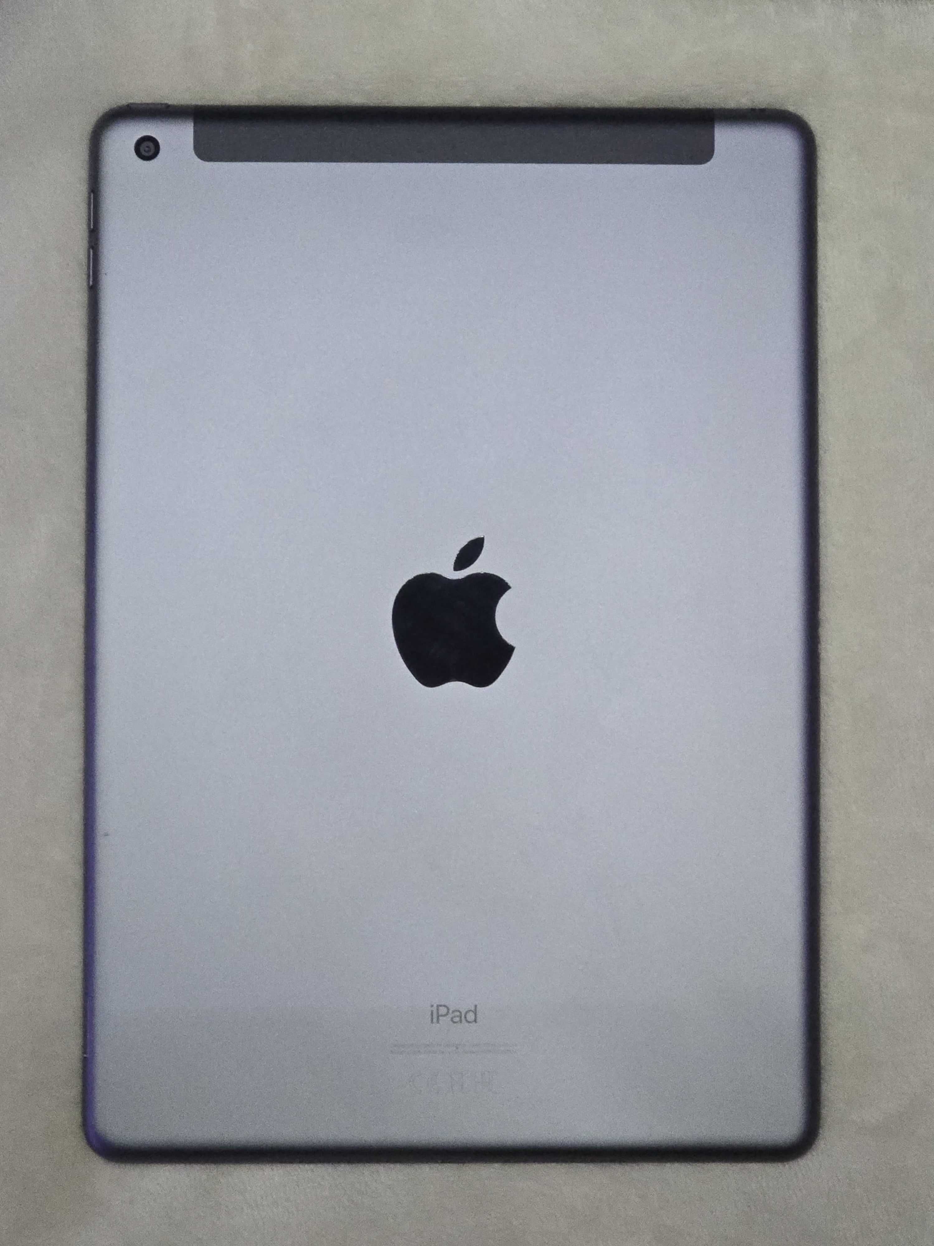 Tablet Apple iPad (8th Gen) Cellular 3 GB / 32 GB + 4 etui