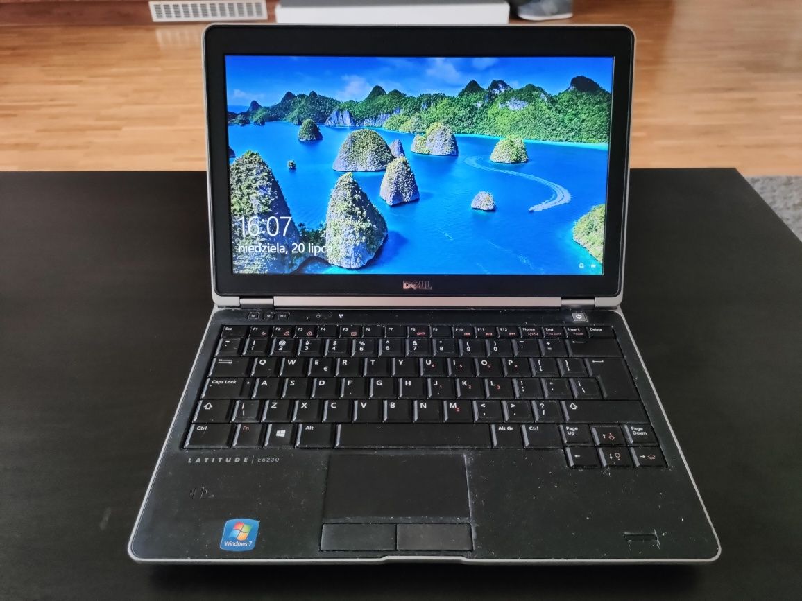 Laptop DELL Latitude E6230