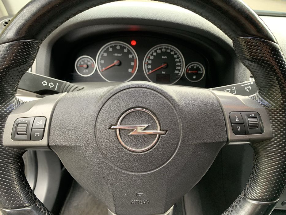 Opel Vectra Caravan OPC line