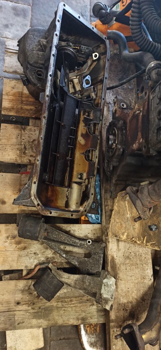 Silnik bmw e36 m50b20 na śrubki i miska bmw e30 m50 maska coupé e36