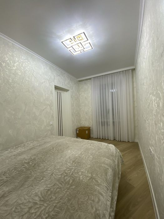 Продаю 2 комнатную квартиры м. Научная, пр. Науки, 23