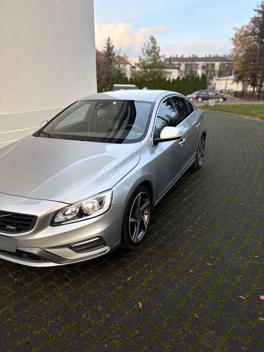 Volvo S60 Volvo S60 Volvo S60 R-design