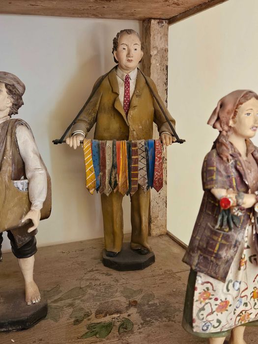 Estatueta de barro – gravatas