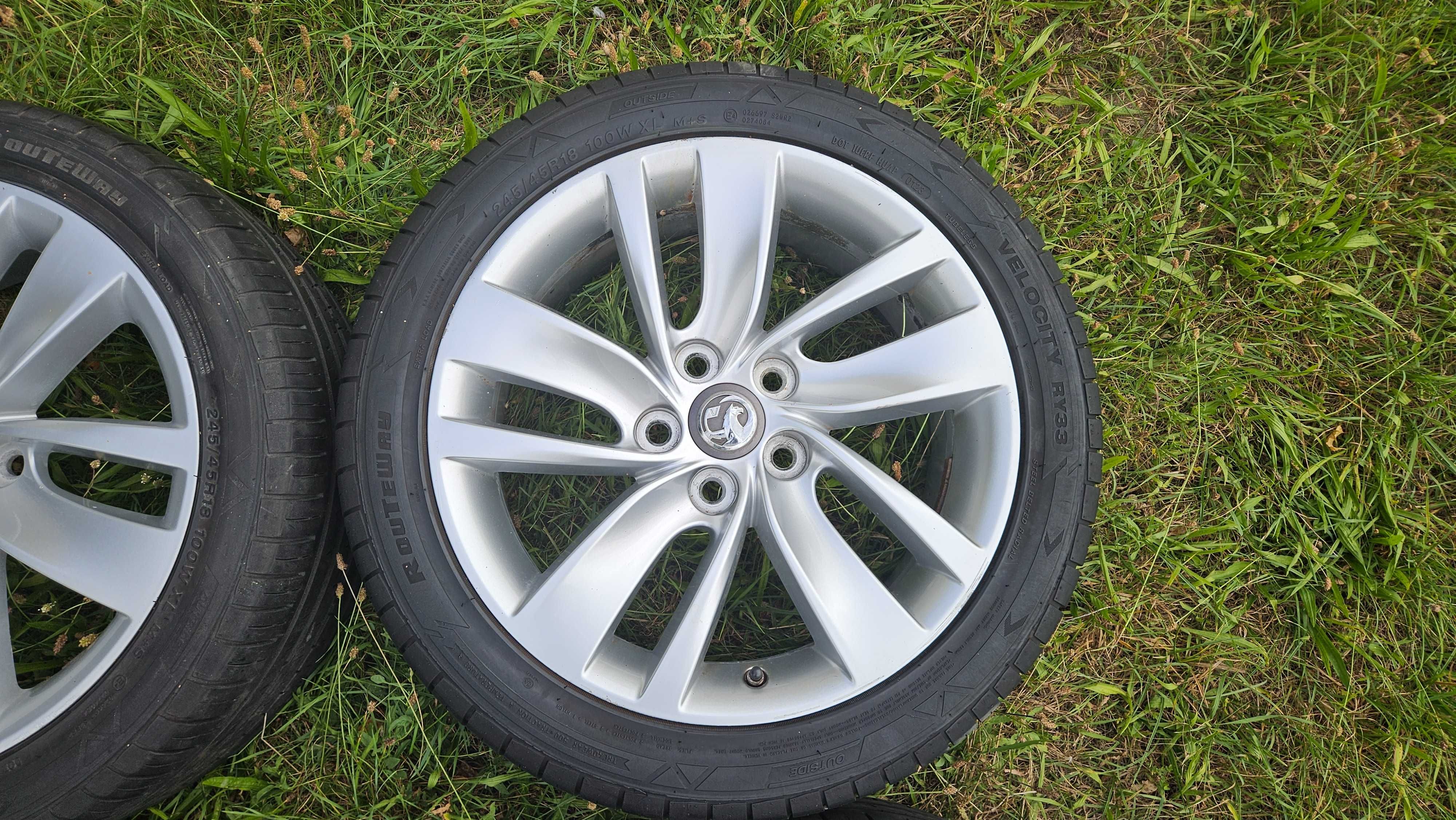 Koła Opel Insignia OP065K3 8.0" x 18" 5x120 ET42 opony 245/45 czujniki