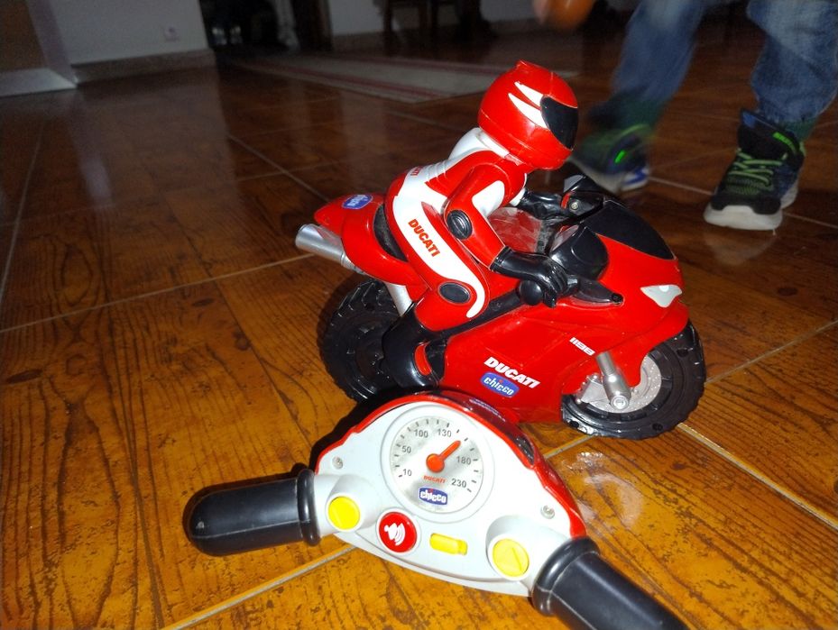 Mota Ducati telecomando Chicco