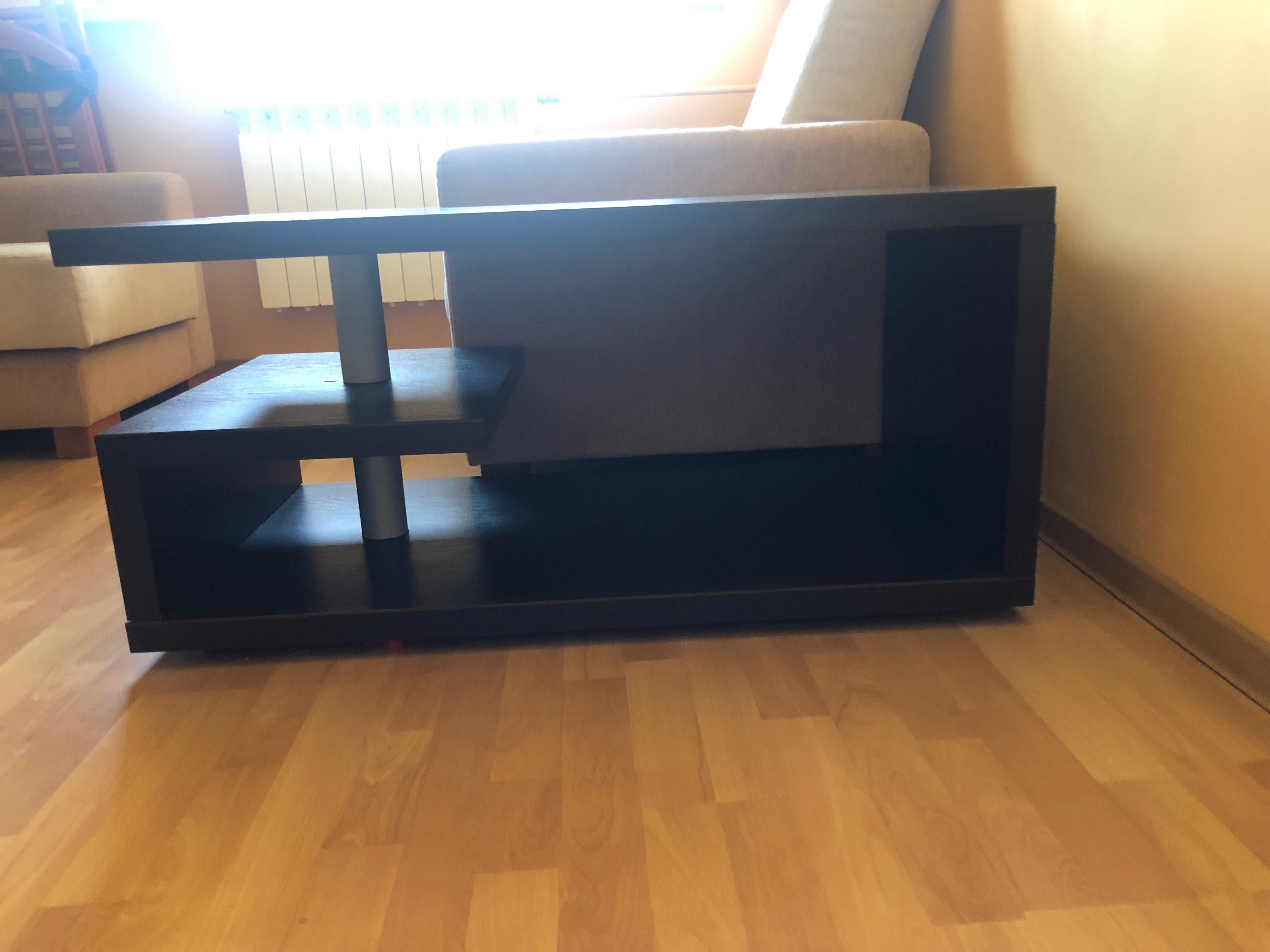 Przepiękna kremowa kanapa z fotelem
