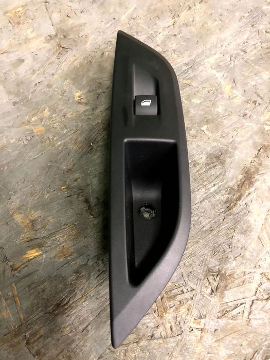 PEUGEOT 2008 II 2020- PRZEŁĄCZNIK STEROWANIE PANEL SZYBY LEWY TYŁ