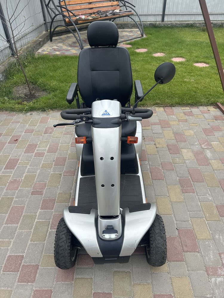 Електромобіль E450F