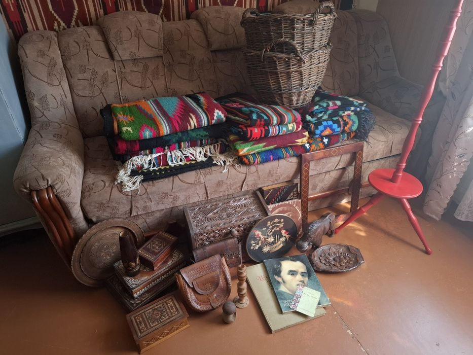 Гуцульский килим, та інше