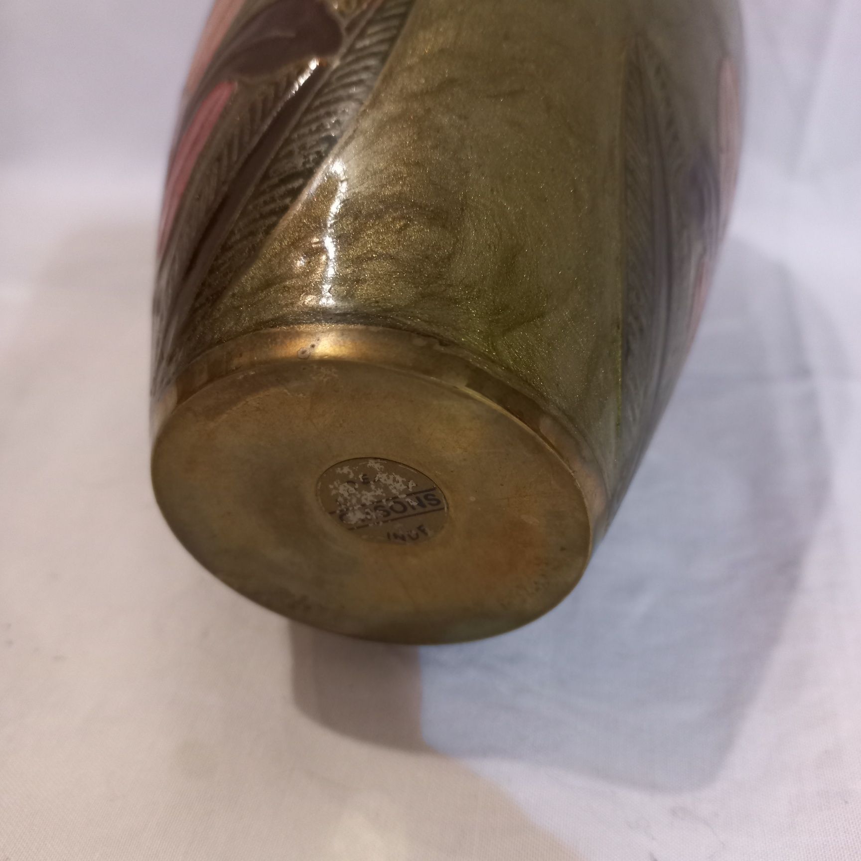 Jarra cobre com flores pintadas a mão e envernizada