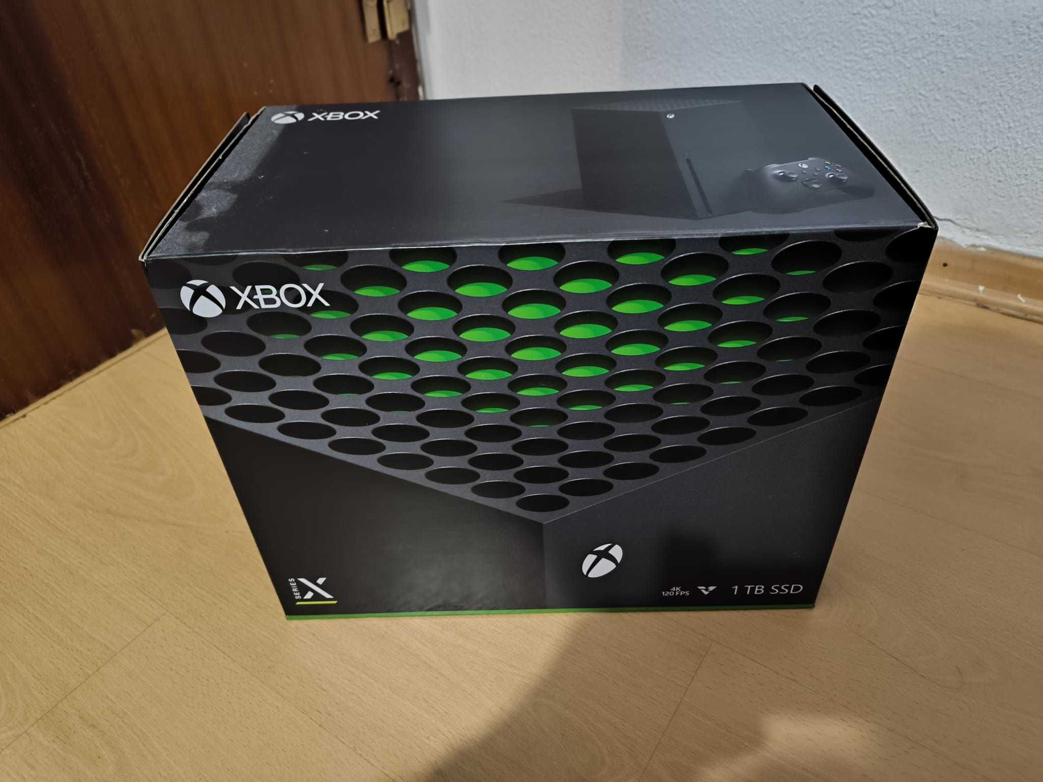 Xbox Series X 1TB + 1 COMANDO