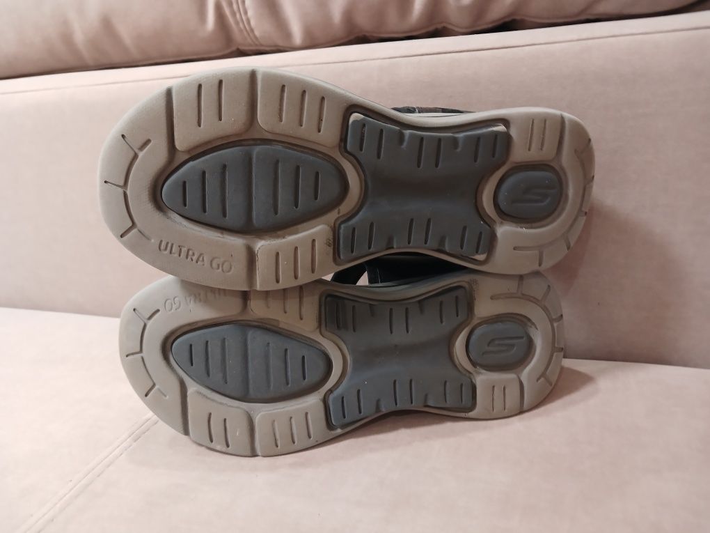 Босоніжки сандалі Skechers р.41