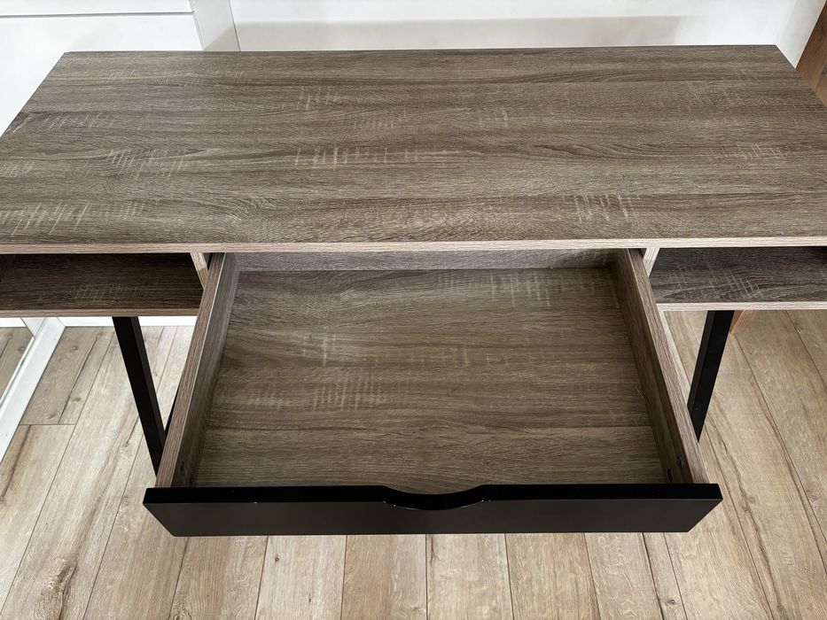 Biurko ABBETVED Jysk Używane