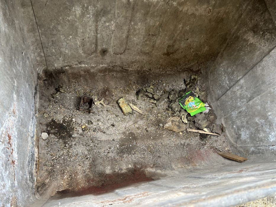 Kosz na śmieci metalowy kontener 1000l