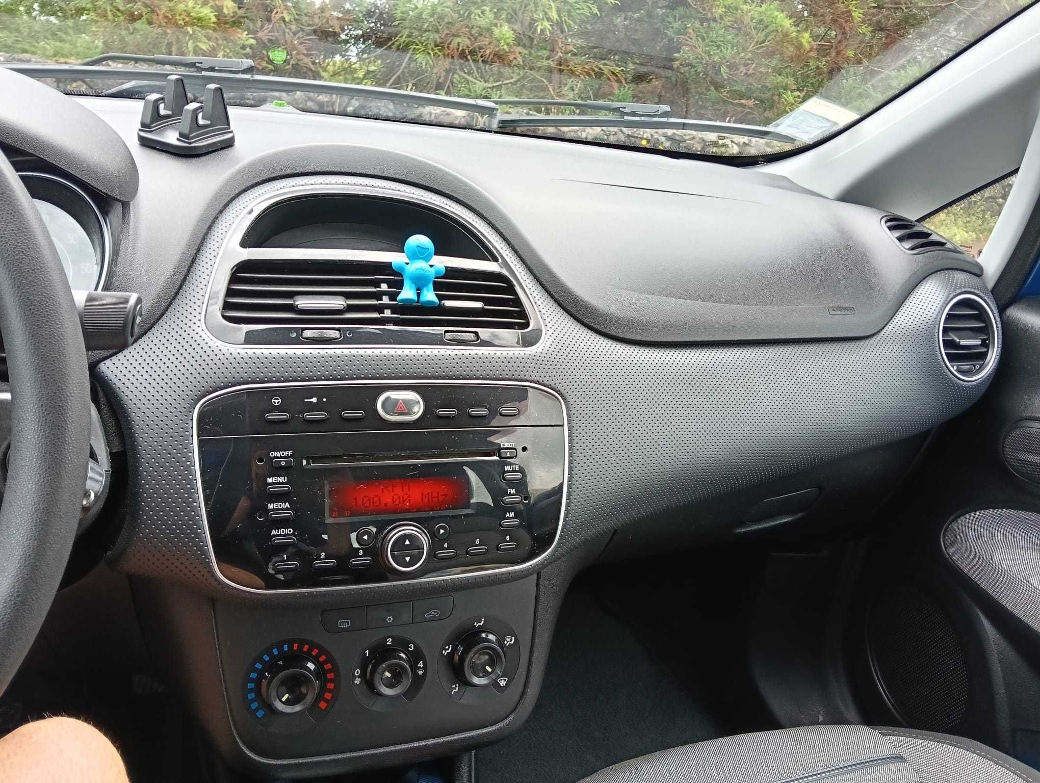 Fiat Punto- 2010 com 120.000KM