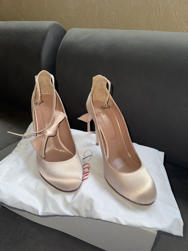 Каблуки Red Valentino