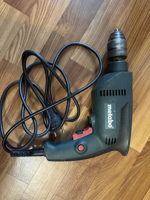Дріль Metabo SBE601 600W б/в