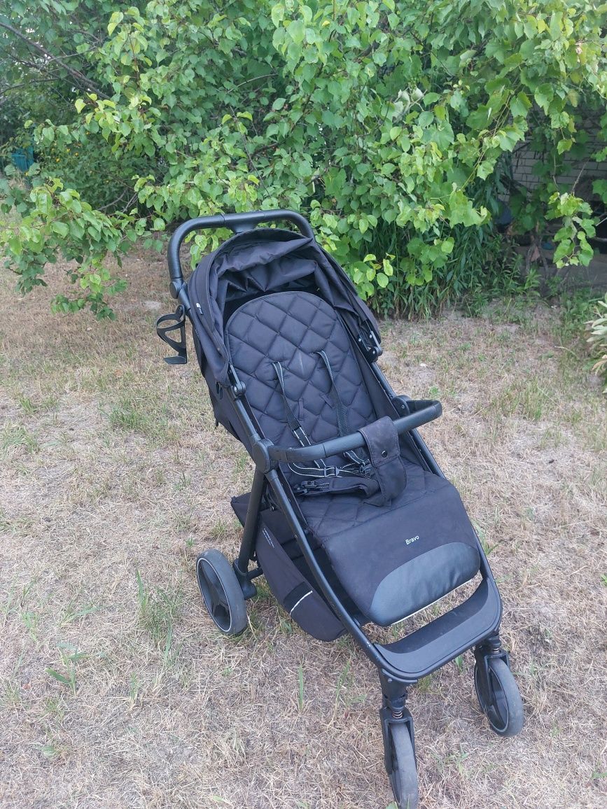 Дитяча коляска прогулянкова CARRELLO Bravo