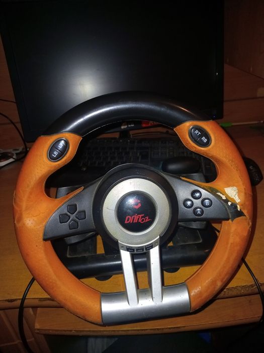 Игровой руль и педали Drift oz