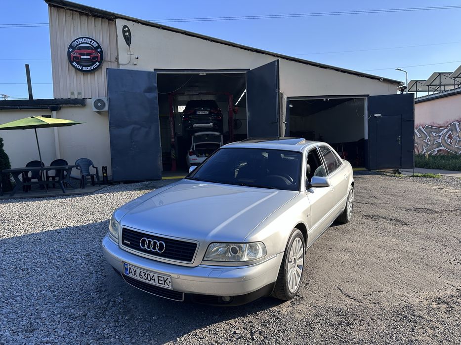 Продам Audi A8 D2