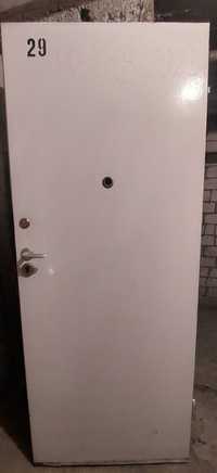 drzwi wewnątrzklatkowe - używane