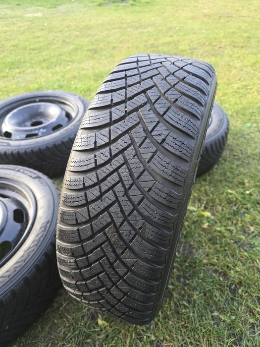 Opony zimowe Hankook + felgi stalowe 15
