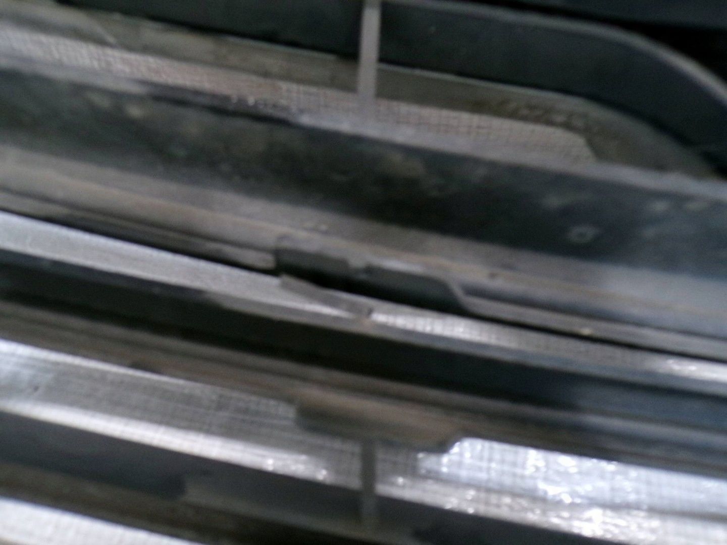 GRILL ATRAPA OPEL VIVARO B 93452300