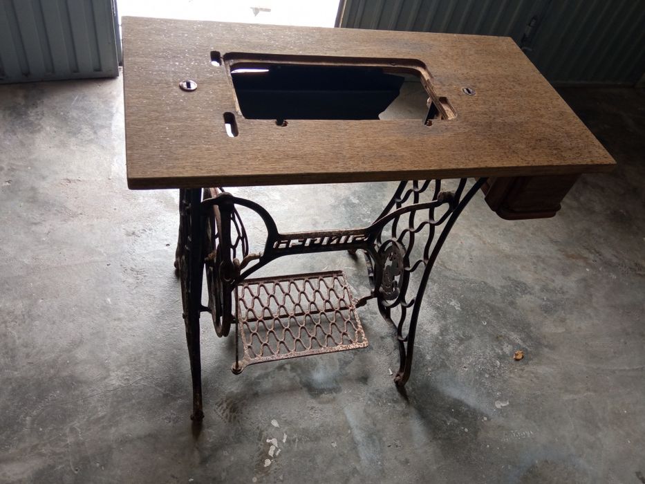 Mesa de costura vintage
