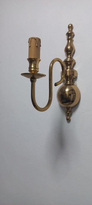 Candeeiros de parede em latão