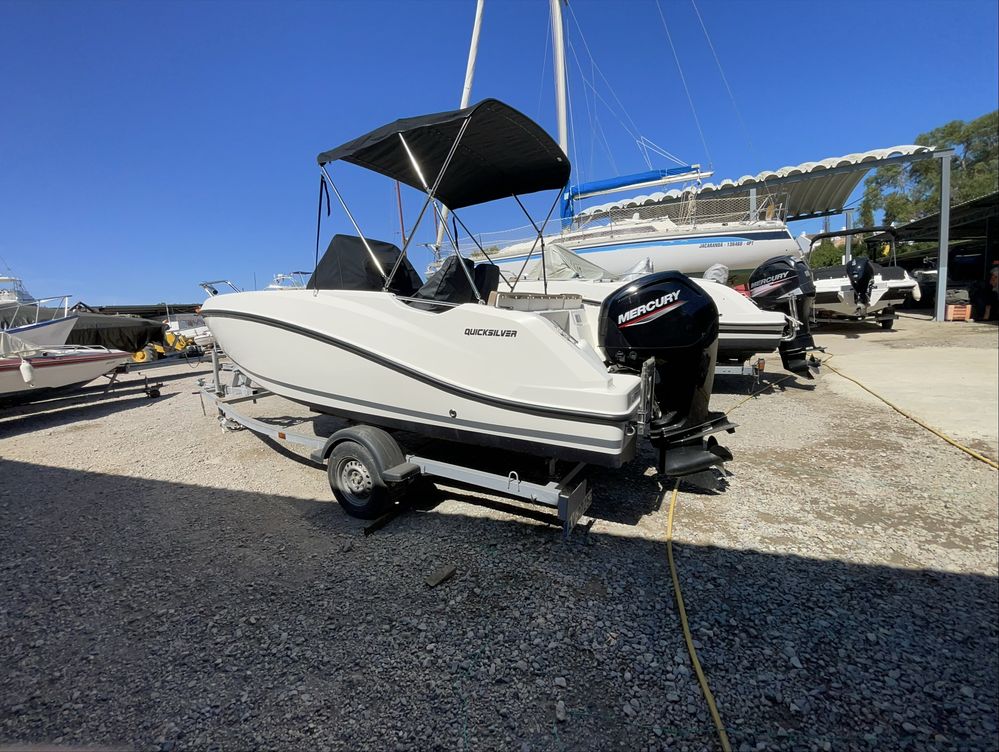 Quicksilver active  555 walkaround