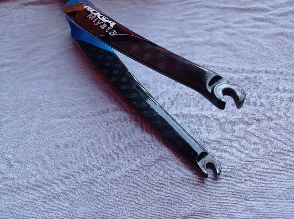 Widelec Koga Miyata Carbon 28" 1 1/8 28,6mm