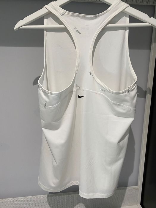 Top Nike Dri-Fit Branco