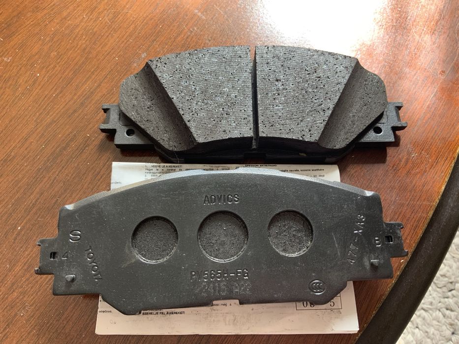 Тормозні колодки для машини TOYOTA……