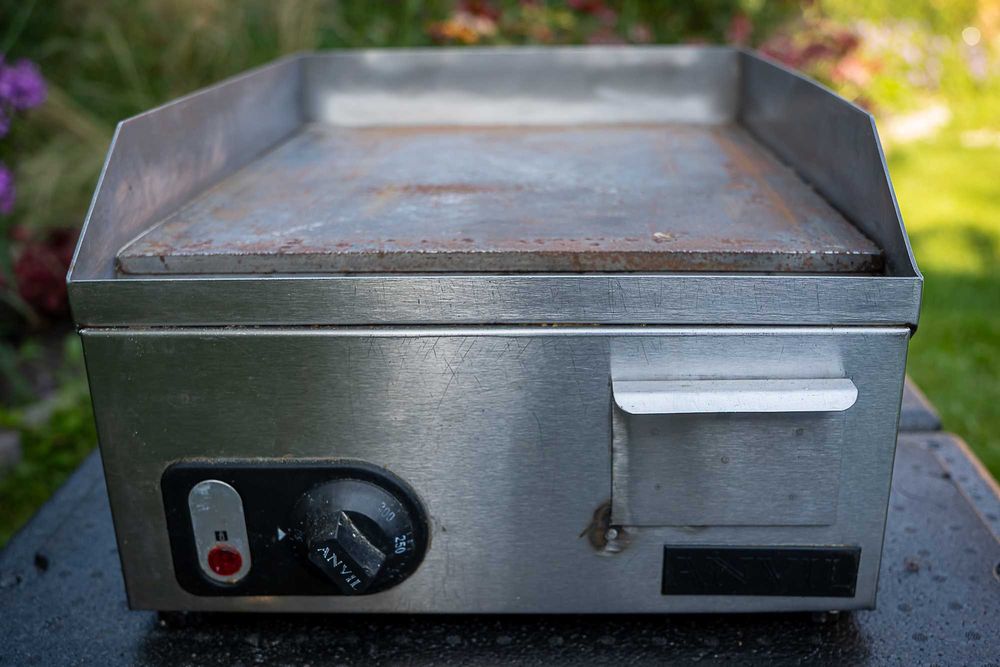 Płyta grillowa elektryczna Anvil FTA0400, 2000W