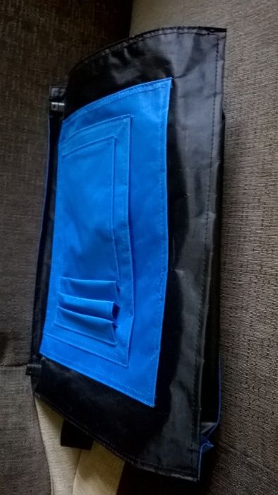 Torba na ramię i w rękę na laptopa do 15".